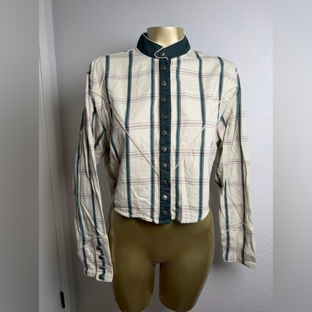 Western Style Ladies fitted Shirt Vintage 80's Wrangler Western Wear M
